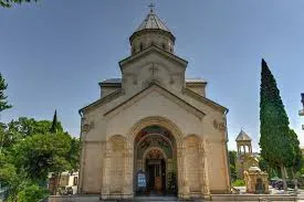 معماری و طراحی کلیسای سنت جورج تفلیس